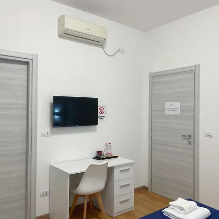 Nuovo Confortini Sunday بيت ضيافة